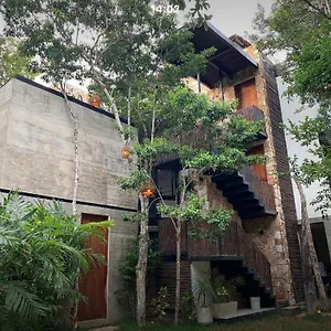  Hotel La Casa De Maria 11:11